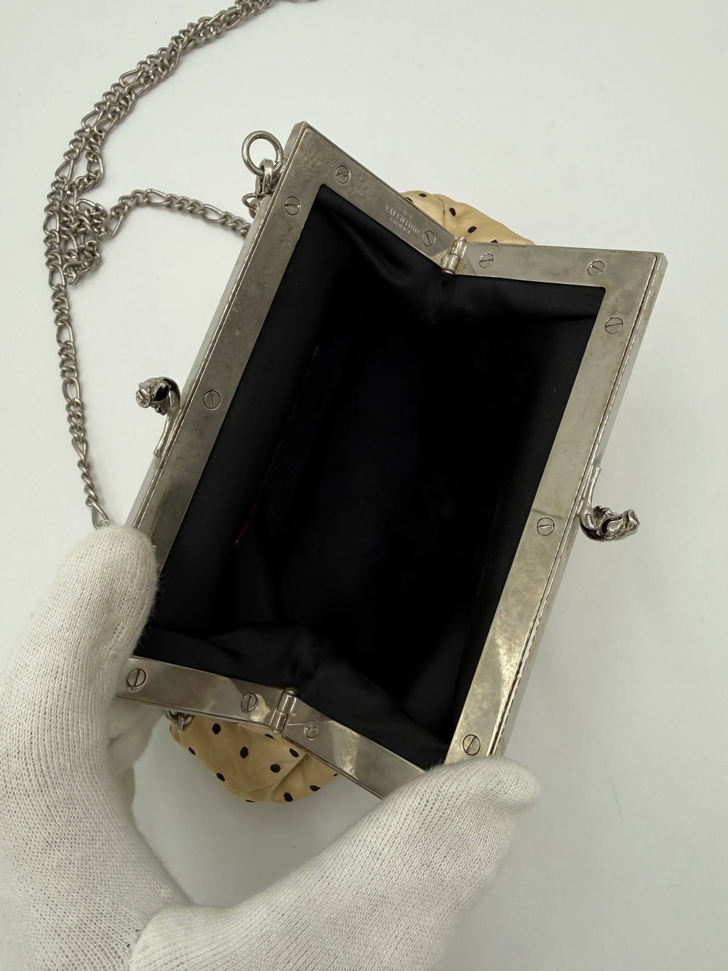 Valentino-Garavani-Borsa-Gioiello-Vintage-con-Ricami-Floreali-e-Ciliegie-Avorio-70314505273668 - Pally Vintage Closet
