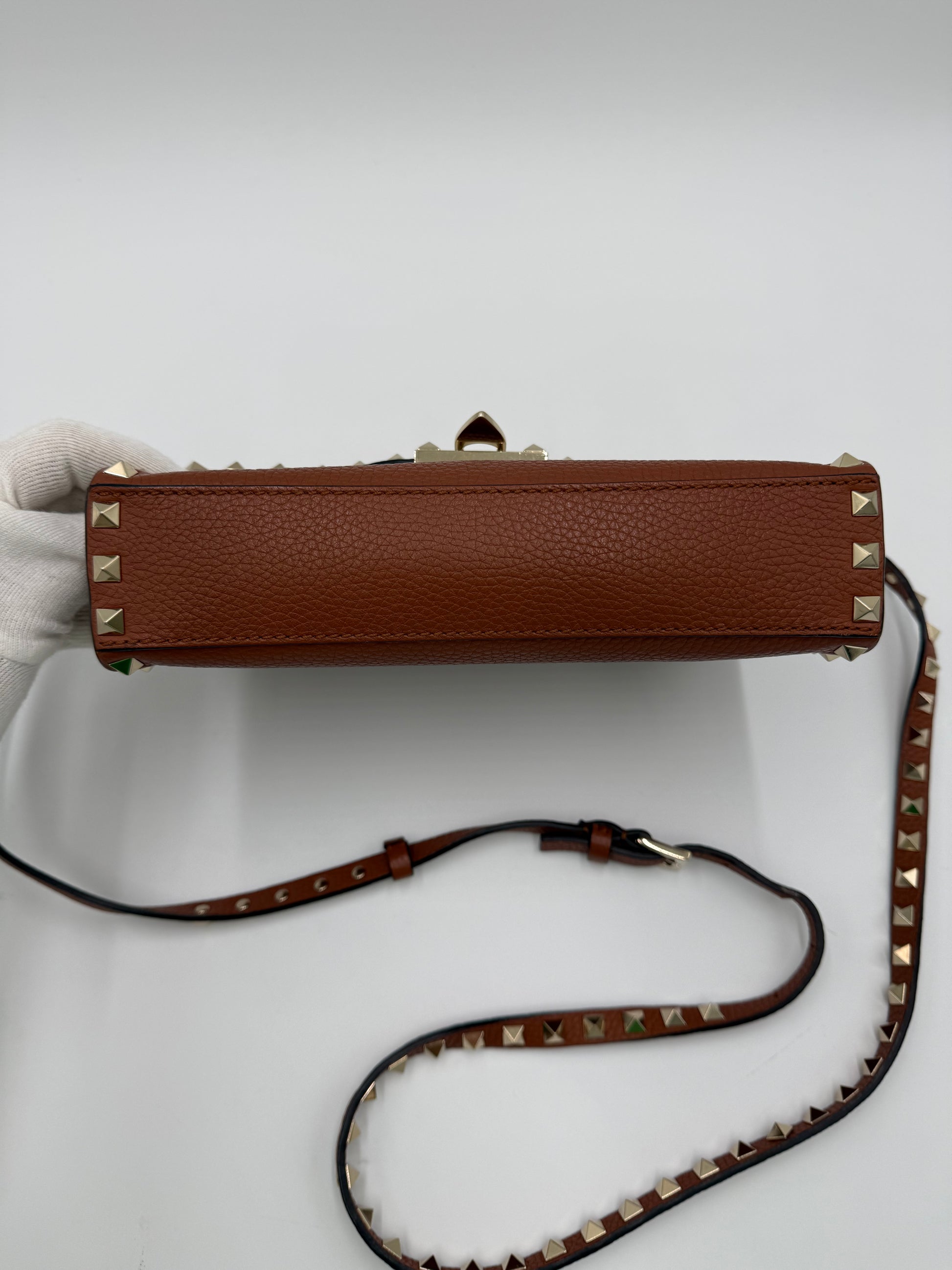 Valentino Garavani Borsa Rockstud a Tracolla Pelle Martellata Marrone - Pally Vintage Closet