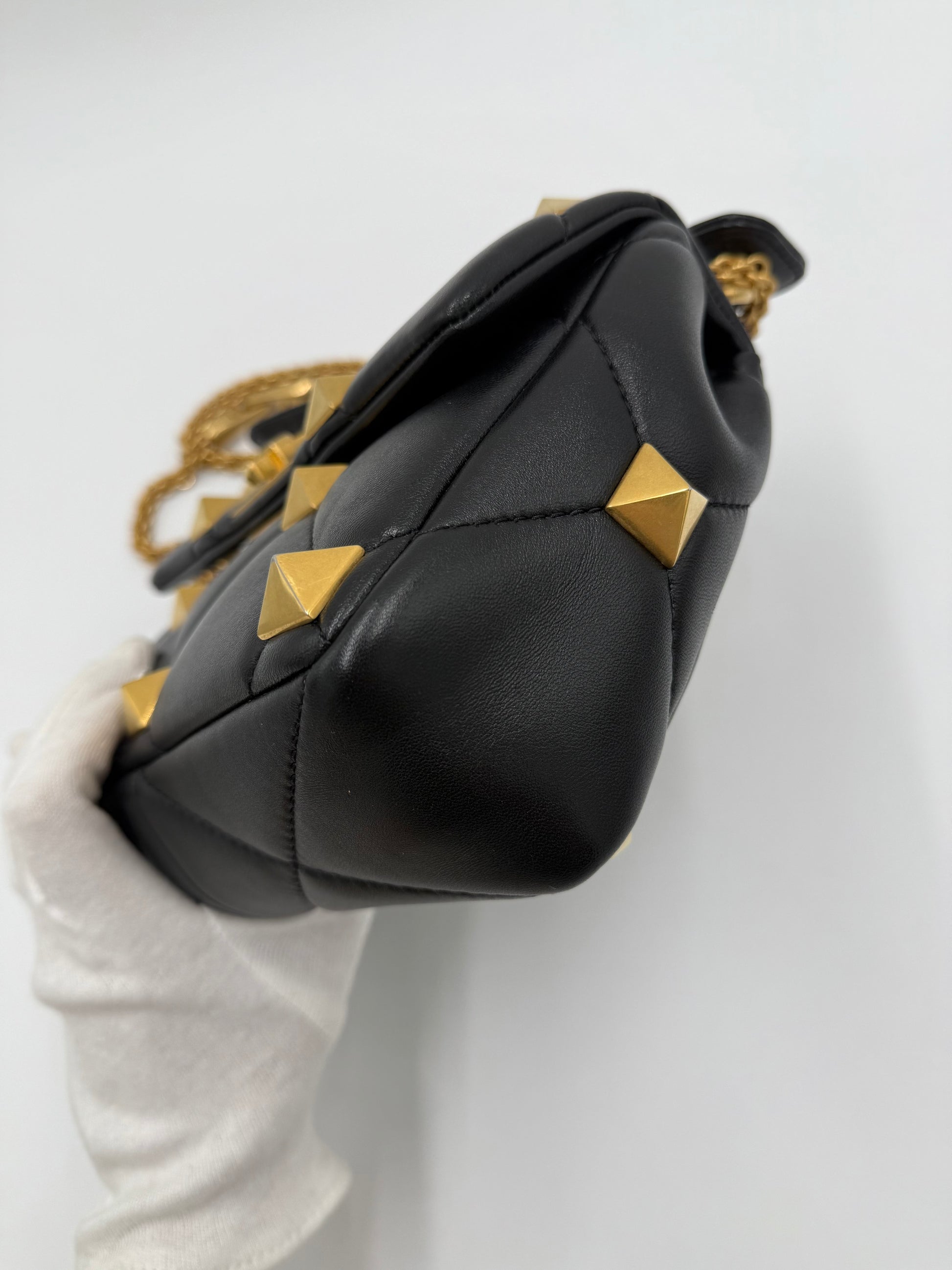 Valentino Garavani Borsa Roman Spike in Pelle Trapuntata Nera - Pally Vintage Closet