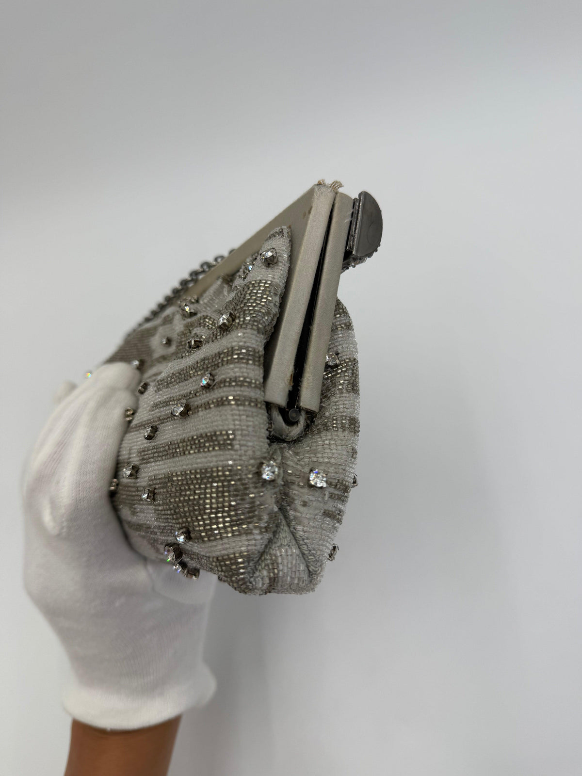 Valentino Garavani Clutch Gioiello da Sera Vintage con Perline Argento - Pally Vintage Closet