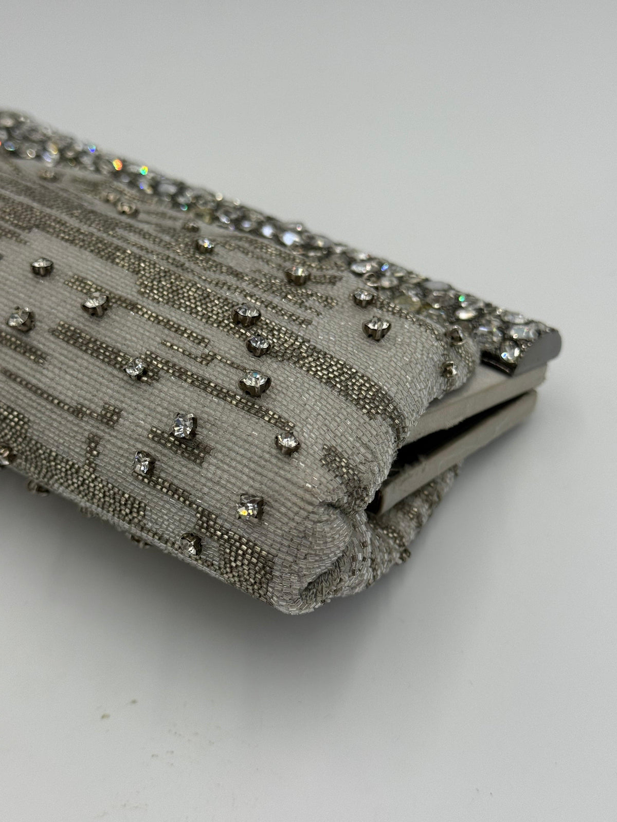 Valentino Garavani Clutch Gioiello da Sera Vintage con Perline Argento - Pally Vintage Closet