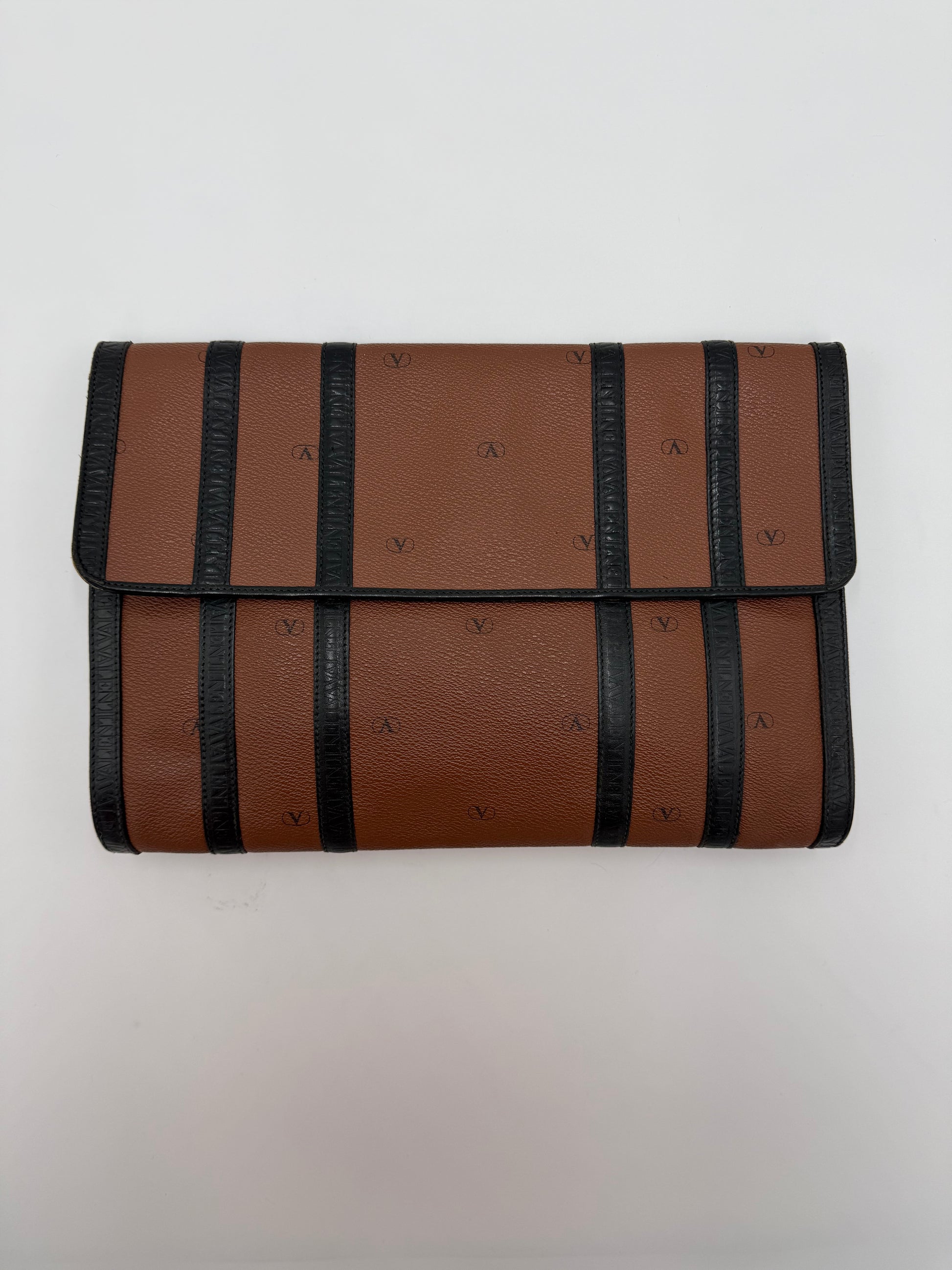 Valentino Garavani Clutch Vintage con Monogram V Marrone - Pally Vintage Closet