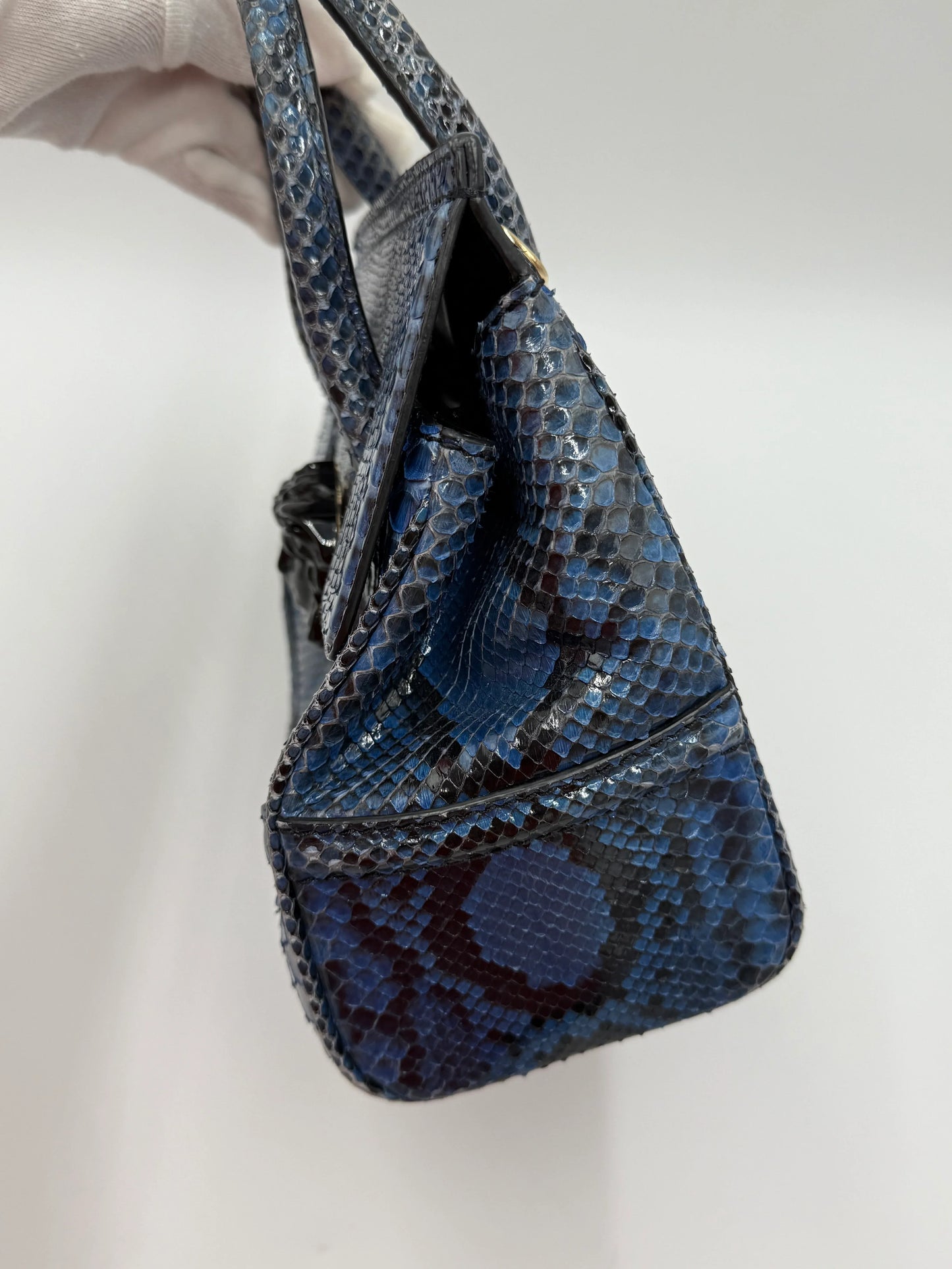 Versace-Borsa-a-Mano-Medusa-in-Pelle-Esotica-Blu-68618925867332 - Pally Vintage Closet