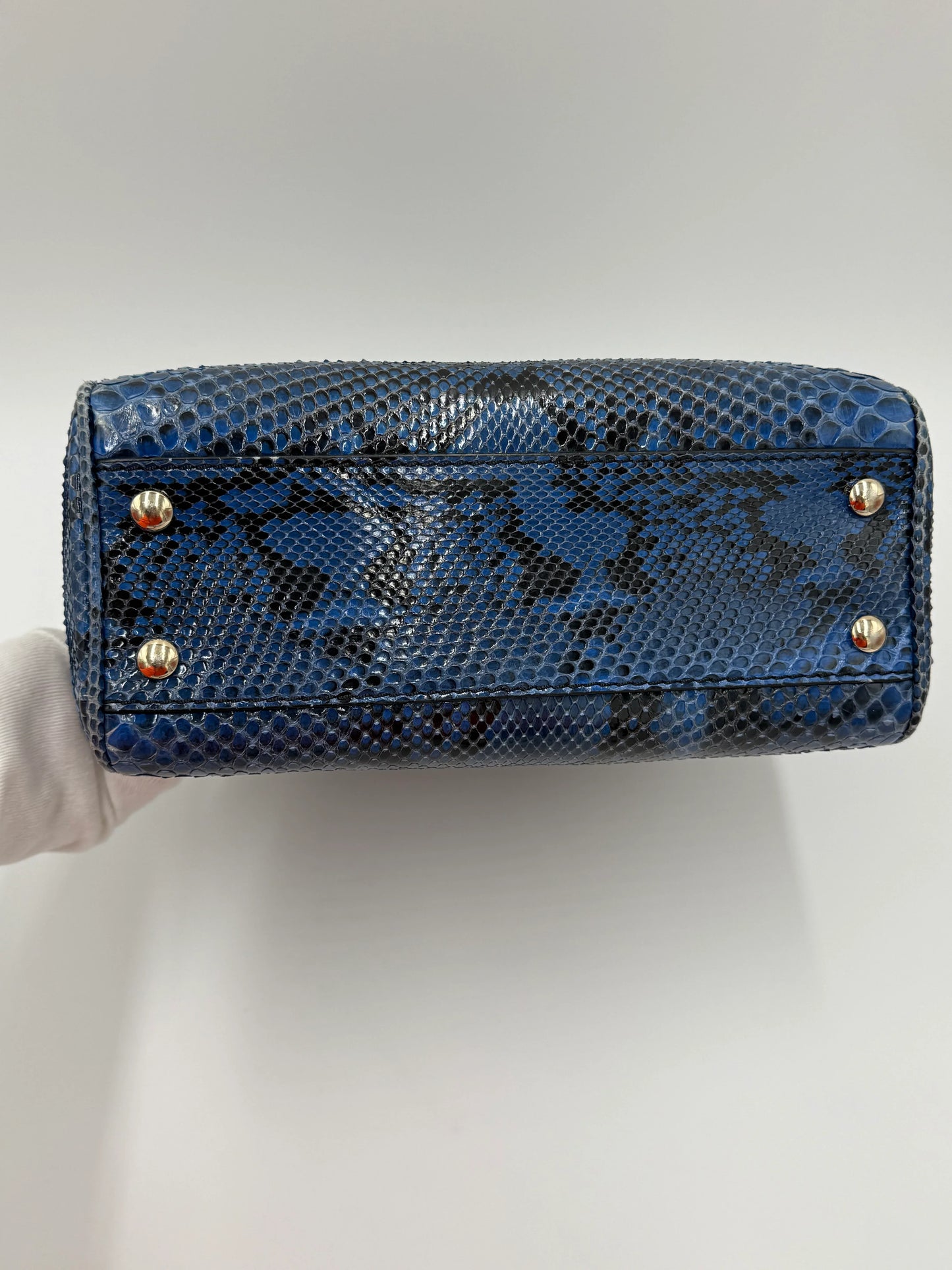 Versace-Borsa-a-Mano-Medusa-in-Pelle-Esotica-Blu-68618925965636 - Pally Vintage Closet
