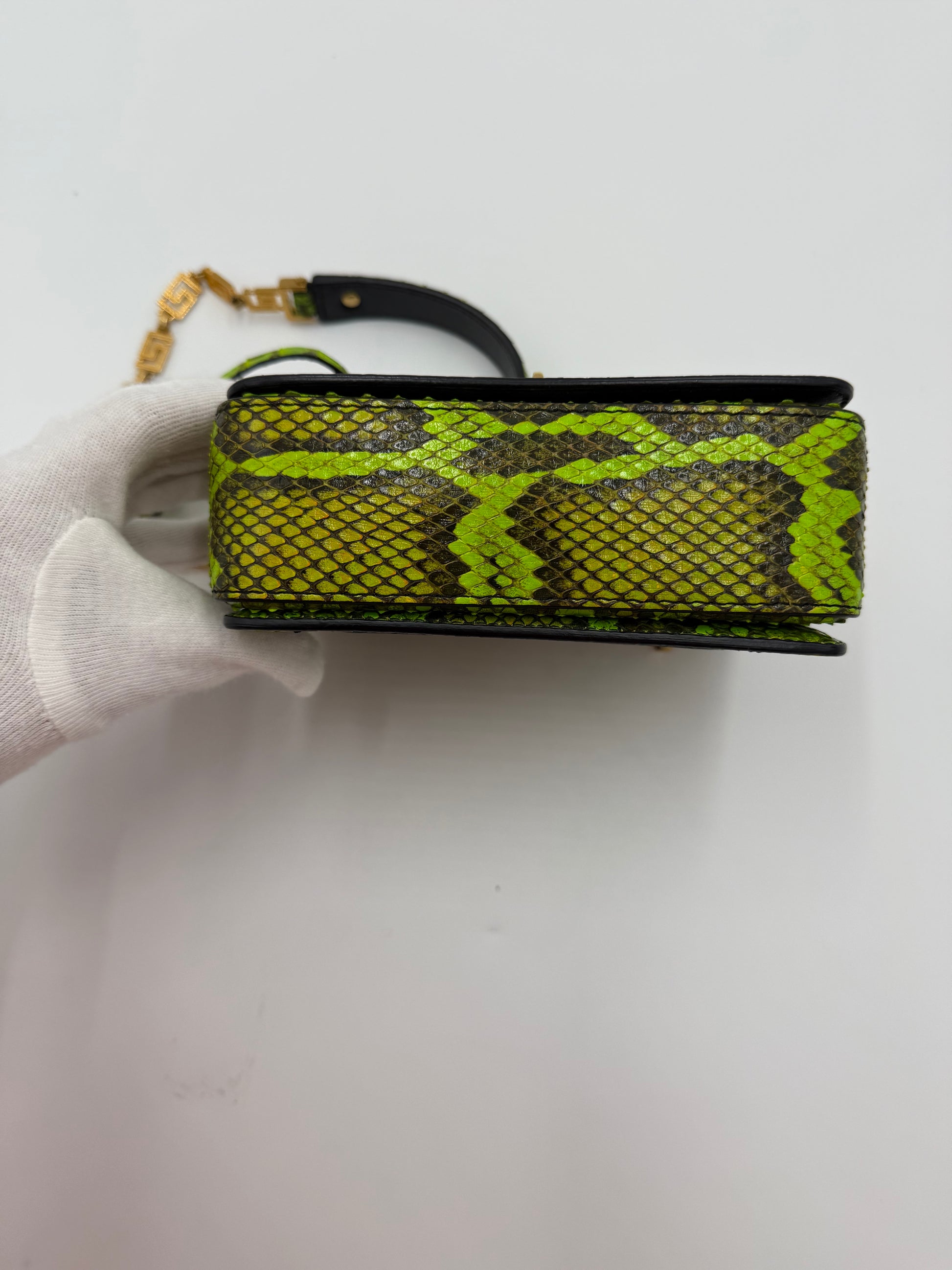Versace Borsa a Tracolla Tribute Icon in Pelle Esotica Verde Neon - Pally Vintage Closet