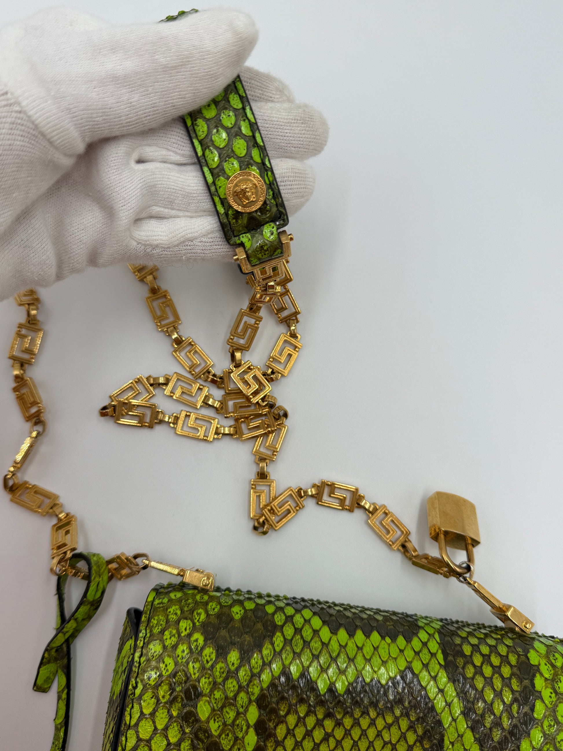 Versace Borsa a Tracolla Tribute Icon in Pelle Esotica Verde Neon - Pally Vintage Closet