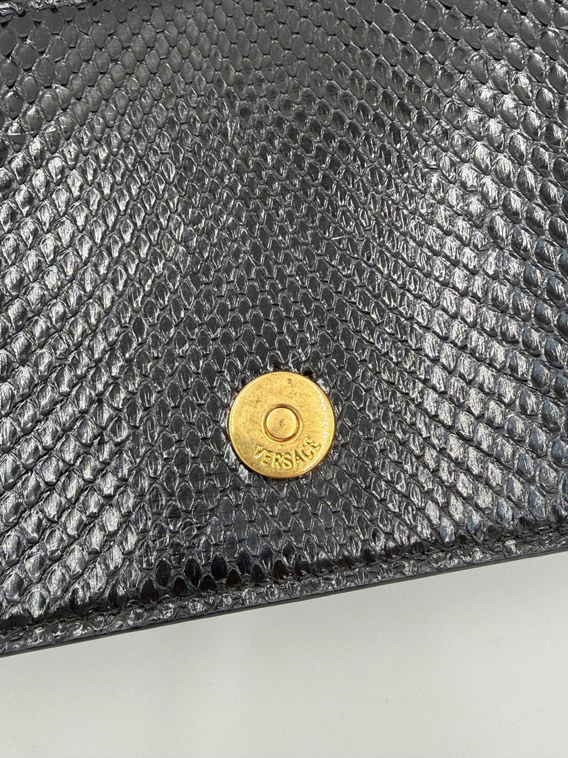 Versace-Borsa-a-Tracolla-Tribute-in-Pitone-Nero-e-Dettagli-Gold-70563876405572 - Pally Vintage Closet