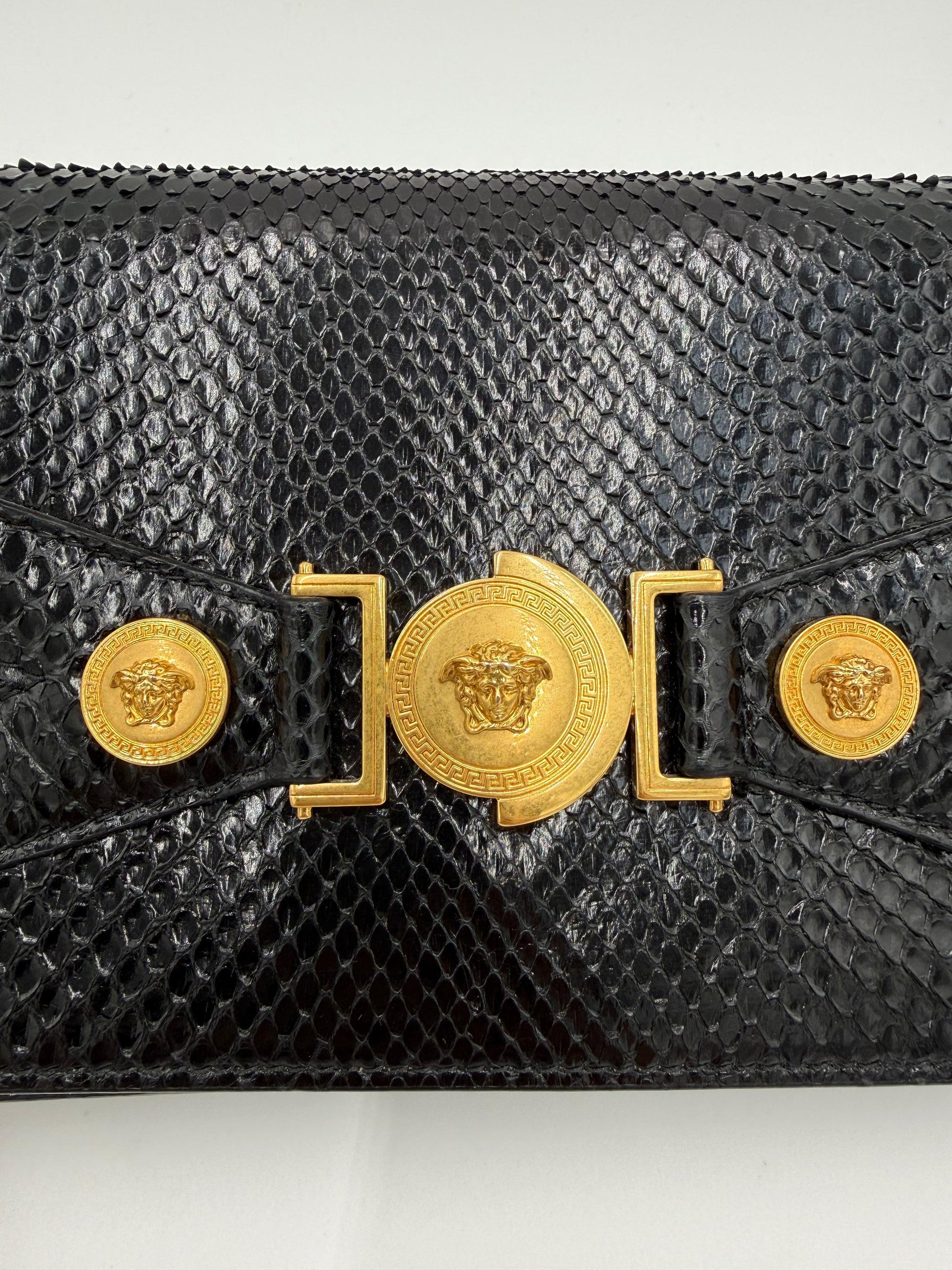 Versace-Borsa-a-Tracolla-Tribute-in-Pitone-Nero-e-Dettagli-Gold-70563876536644 - Pally Vintage Closet