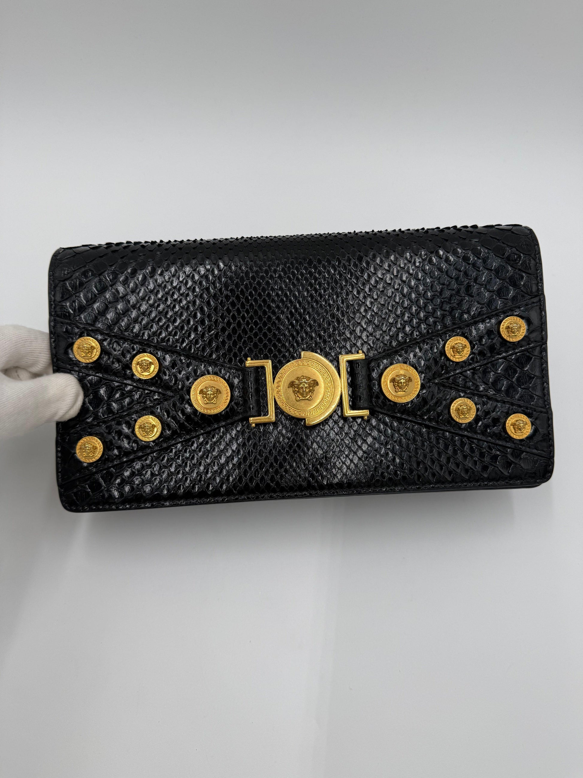 Versace-Borsa-a-Tracolla-Tribute-in-Pitone-Nero-e-Dettagli-Gold-70563876733252 - Pally Vintage Closet