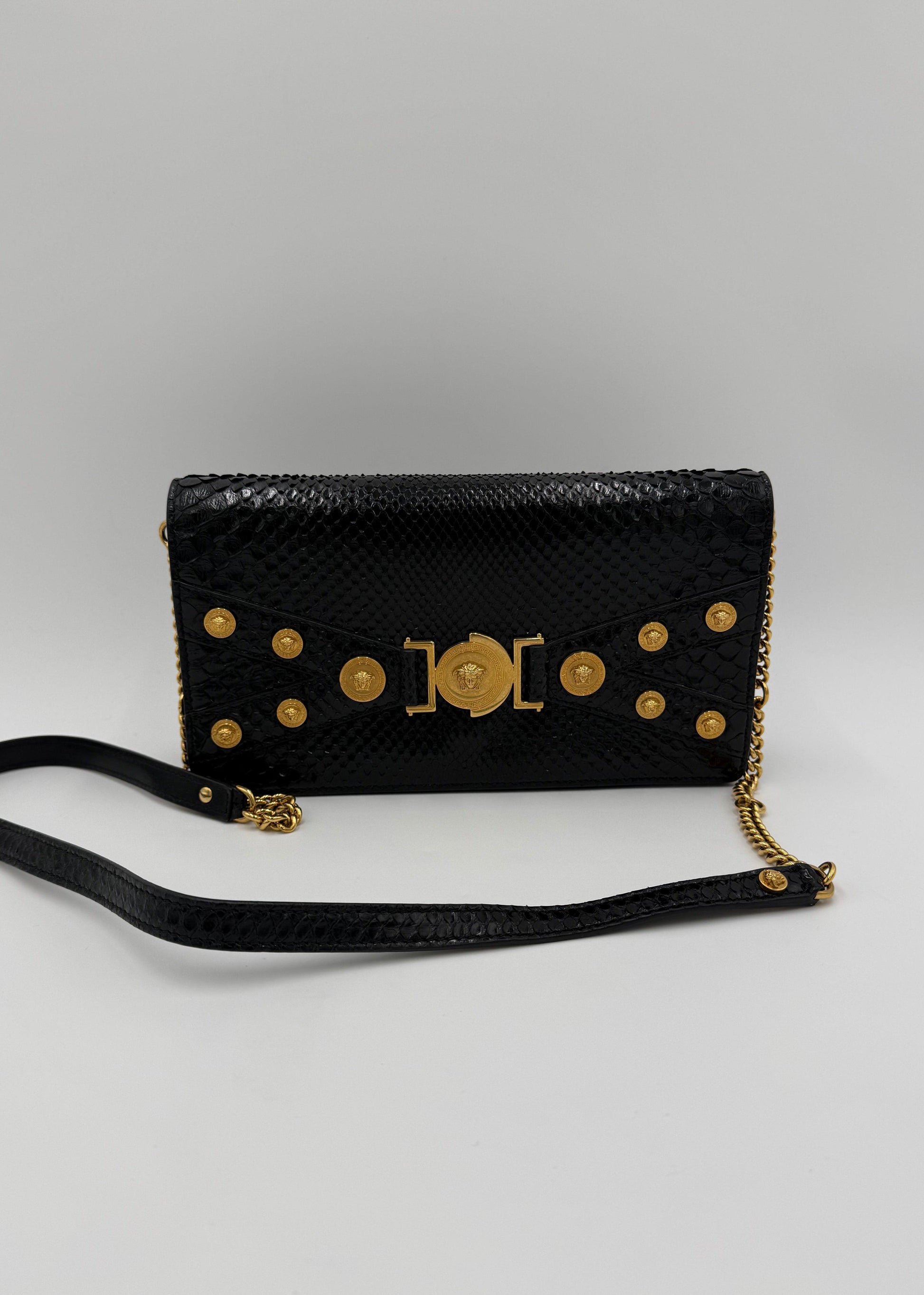 Versace-Borsa-a-Tracolla-Tribute-in-Pitone-Nero-e-Dettagli-Gold-70563876864324 - Pally Vintage Closet