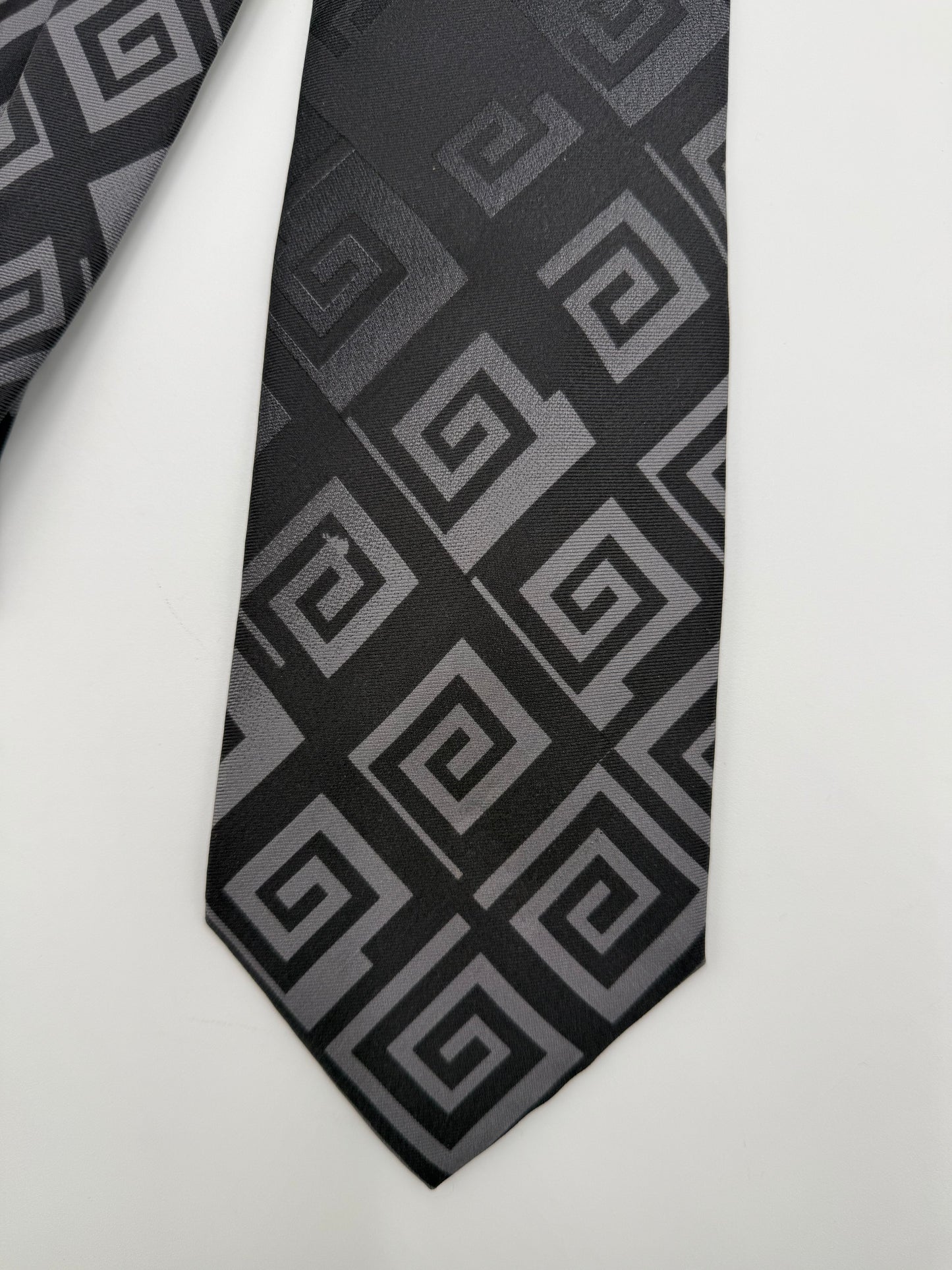 Versace Collection Cravatta Motivo Geometrico Nero e Grigio - Pally Vintage Closet