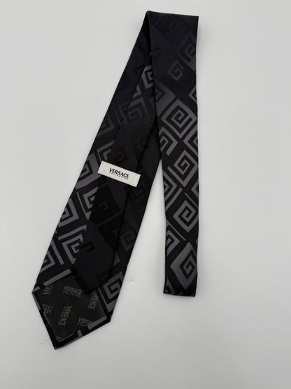 Versace Collection Cravatta Motivo Geometrico Nero e Grigio - Pally Vintage Closet