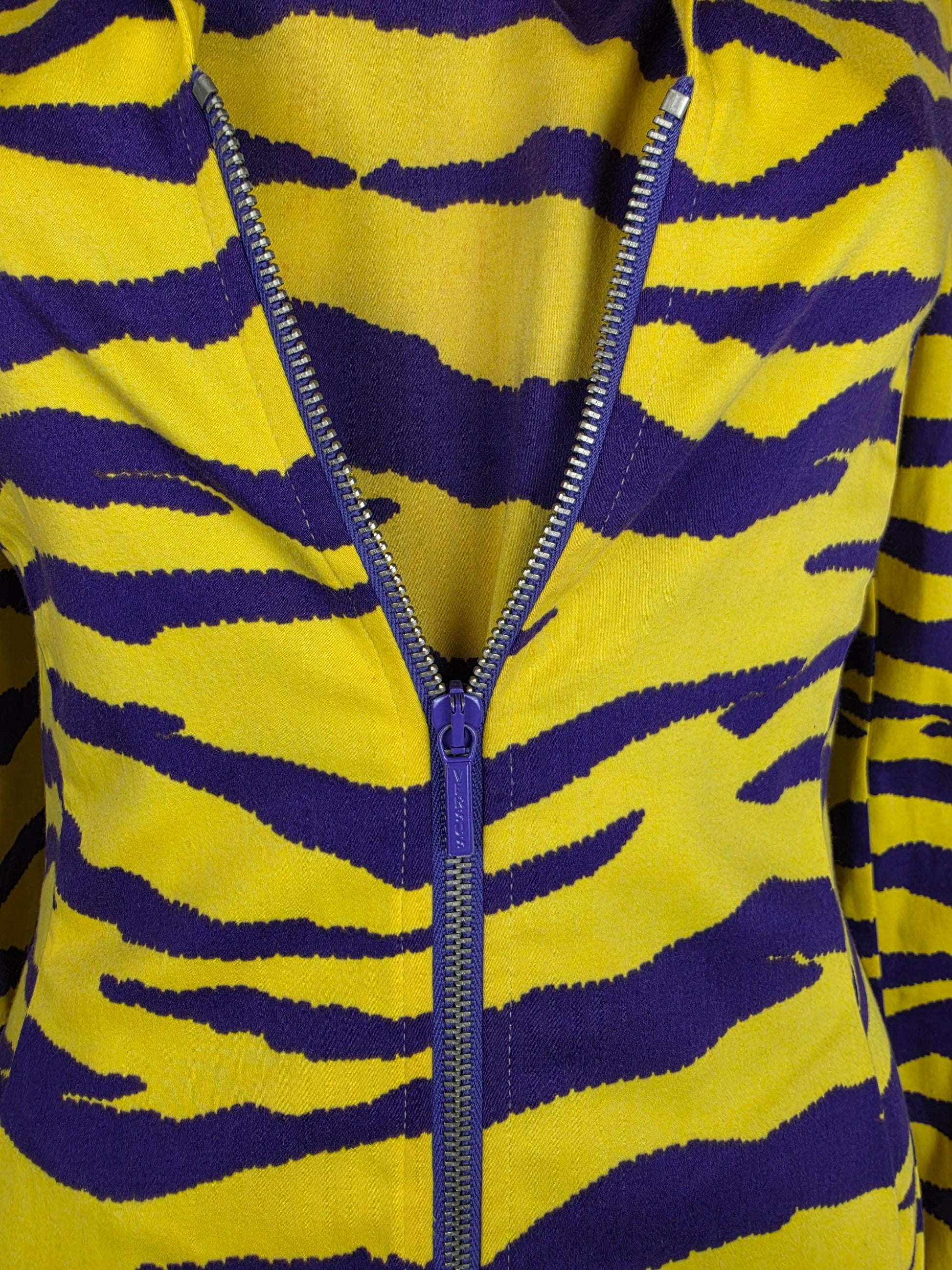 Versus Gianni Versace Completo Vintage in Cotone Giallo e Viola con Paillettes - Pally Vintage Closet