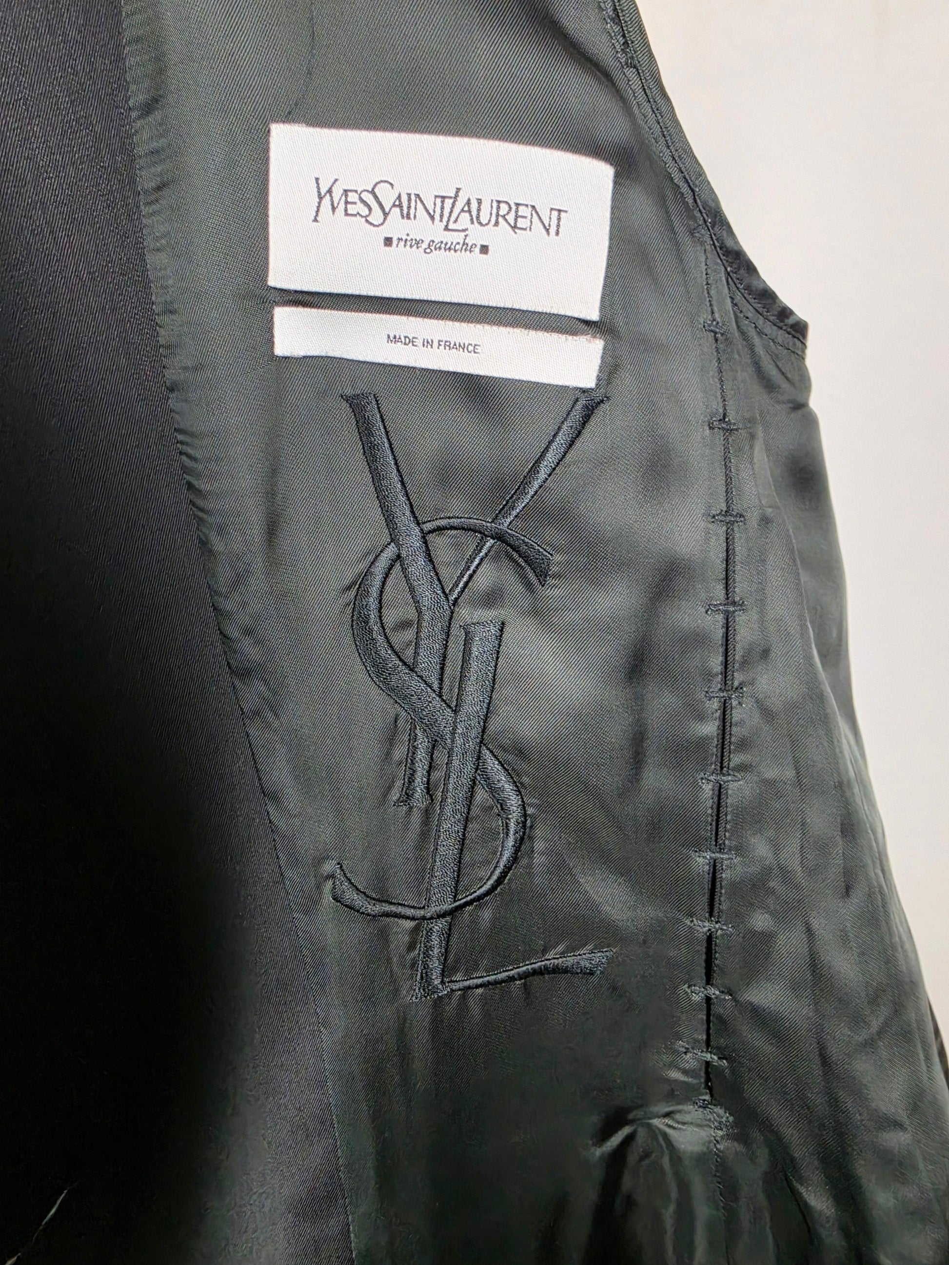 Yves Saint Laurent Rive Gauche Completo con Dettagli Cut-Out Lana Vergine Nera - Pally Vintage Closet
