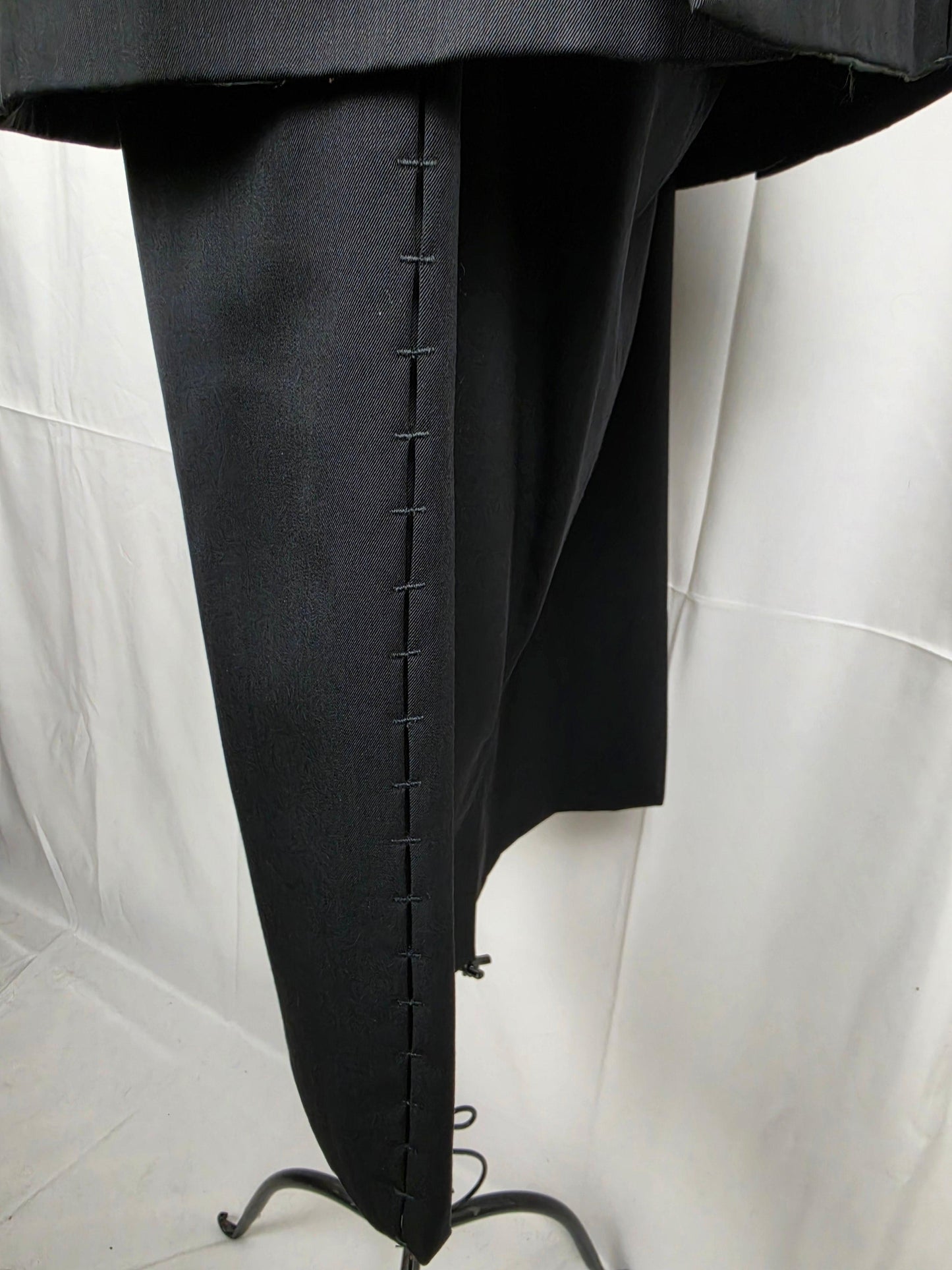 Yves Saint Laurent Rive Gauche Completo con Dettagli Cut-Out Lana Vergine Nera - Pally Vintage Closet