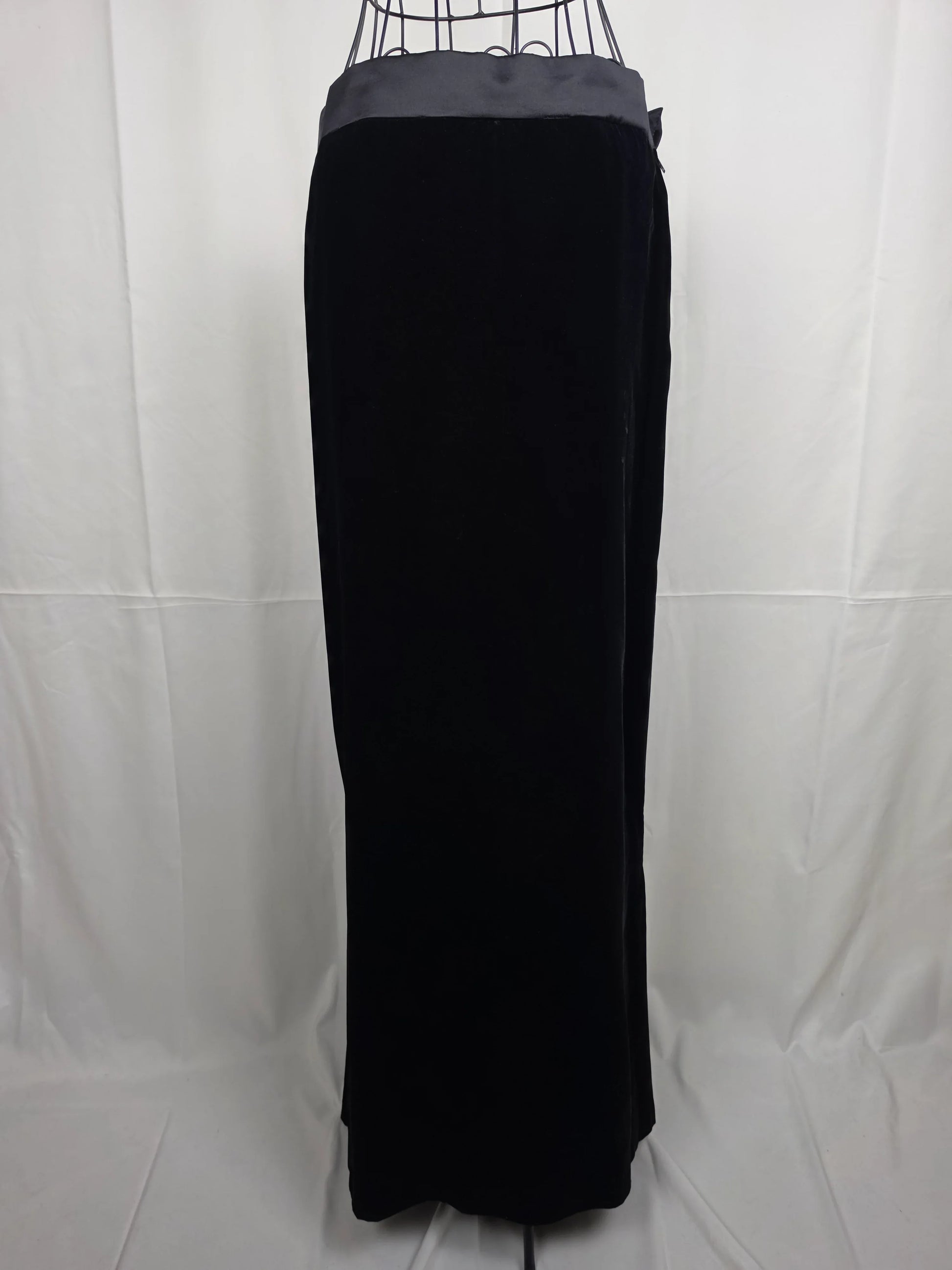 Yves-Saint-Laurent-Rive-Gauche-Maxi-Gonna-Vintage-Velluto-Nero-70263500603716 - Pally Vintage Closet