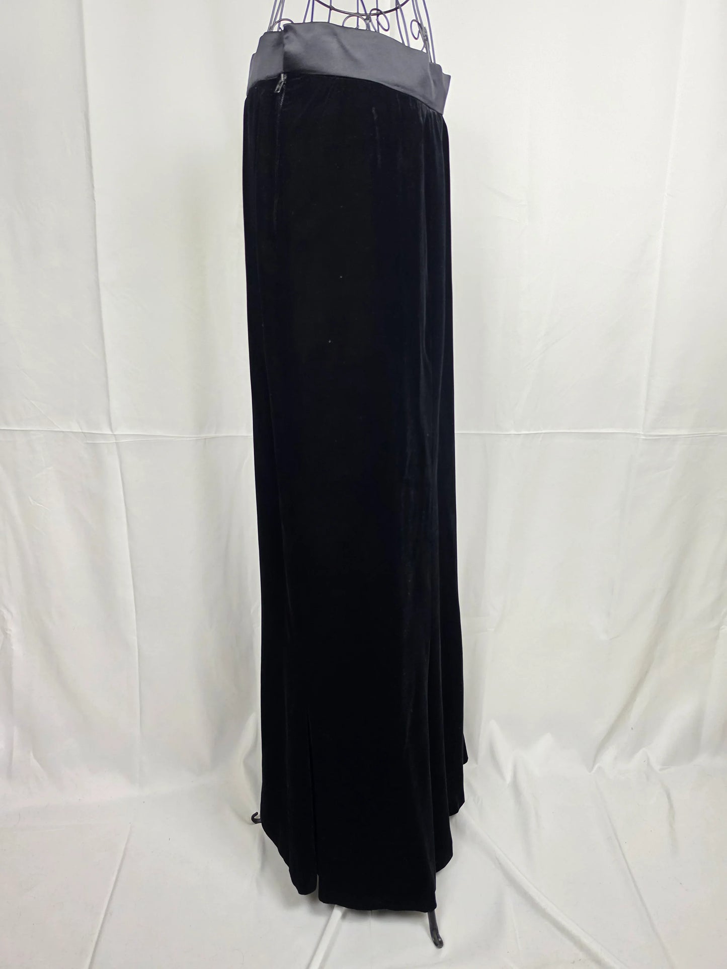 Yves-Saint-Laurent-Rive-Gauche-Maxi-Gonna-Vintage-Velluto-Nero-70263500636484 - Pally Vintage Closet
