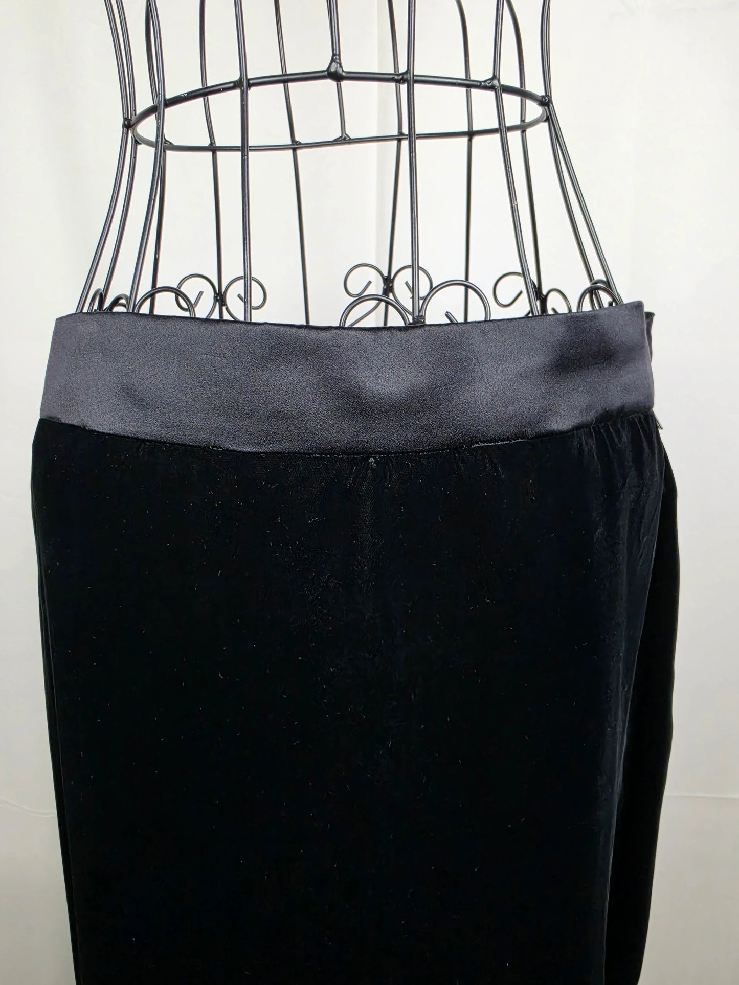 Yves-Saint-Laurent-Rive-Gauche-Maxi-Gonna-Vintage-Velluto-Nero-70263500669252 - Pally Vintage Closet