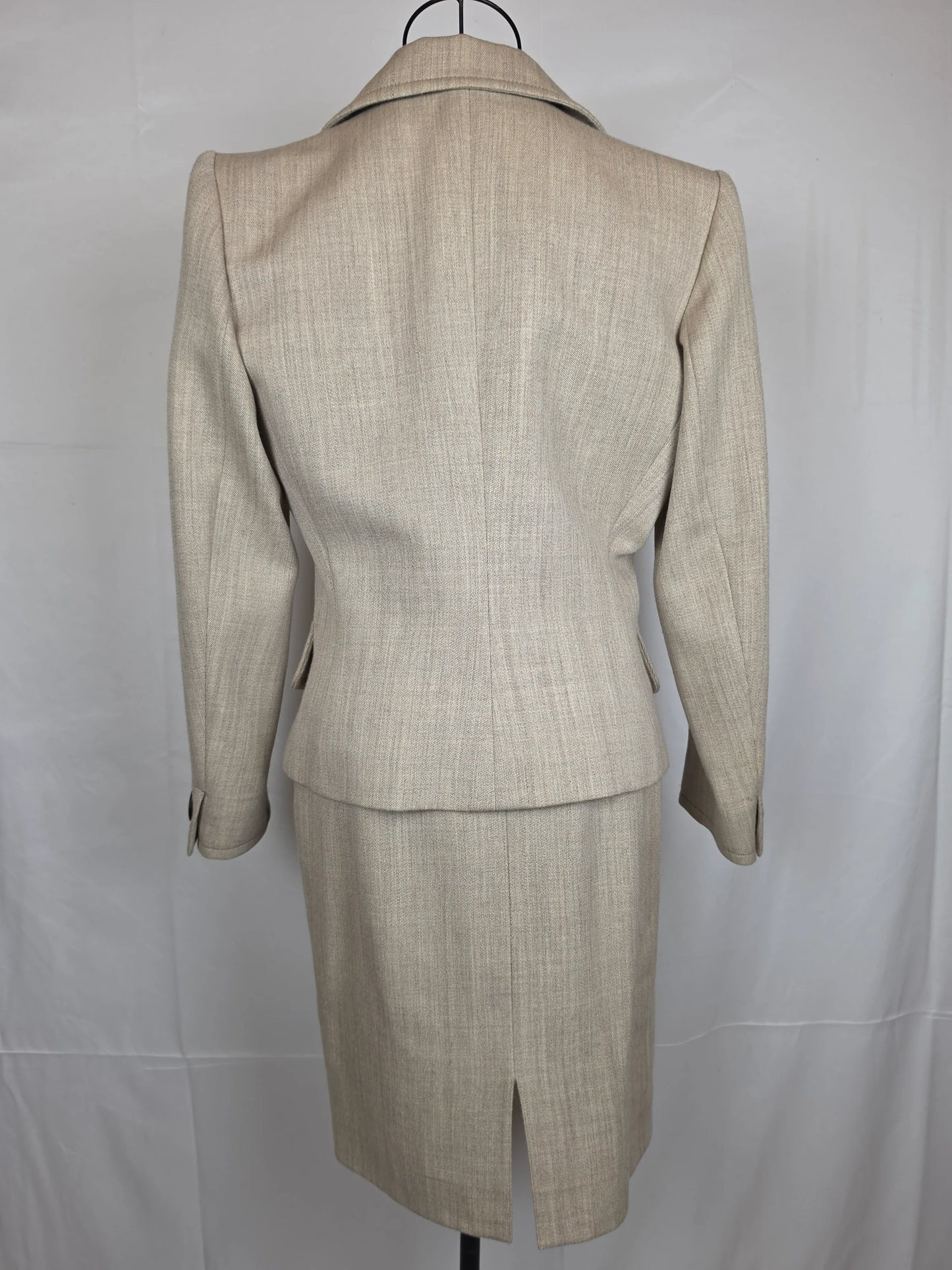 0C97AA94-E0CE-4EC7-9DBB-5B3113F18910 - Pally Vintage Closet