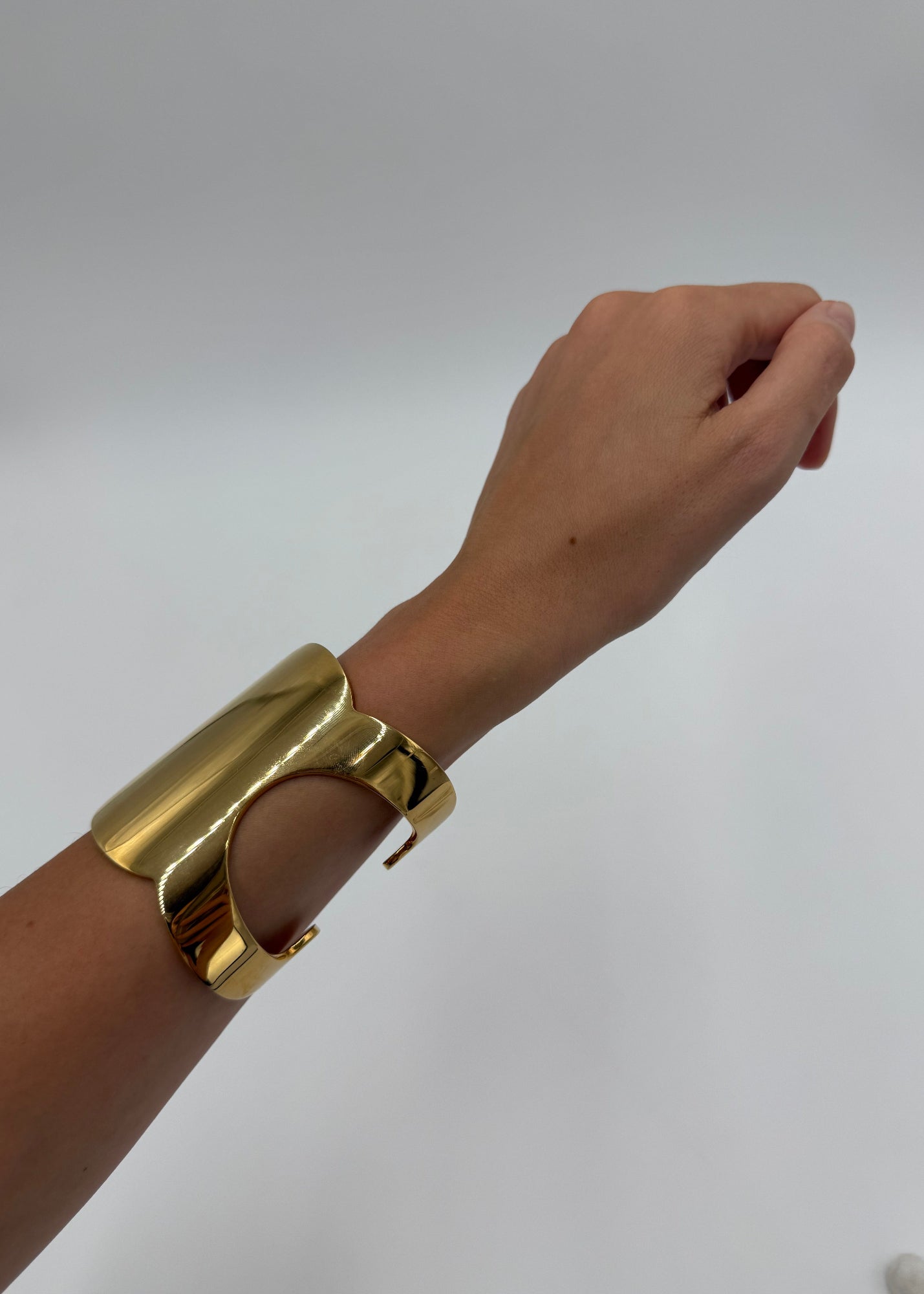 Celine Bracciale Triomphe Rigido Oro