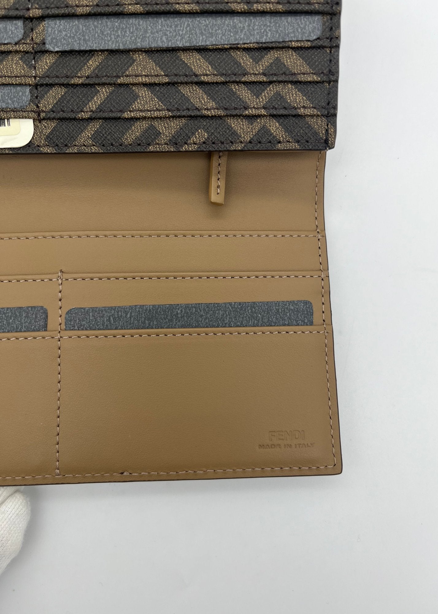 Fendi Portafoglio Continental Diagonal in Pelle Marrone