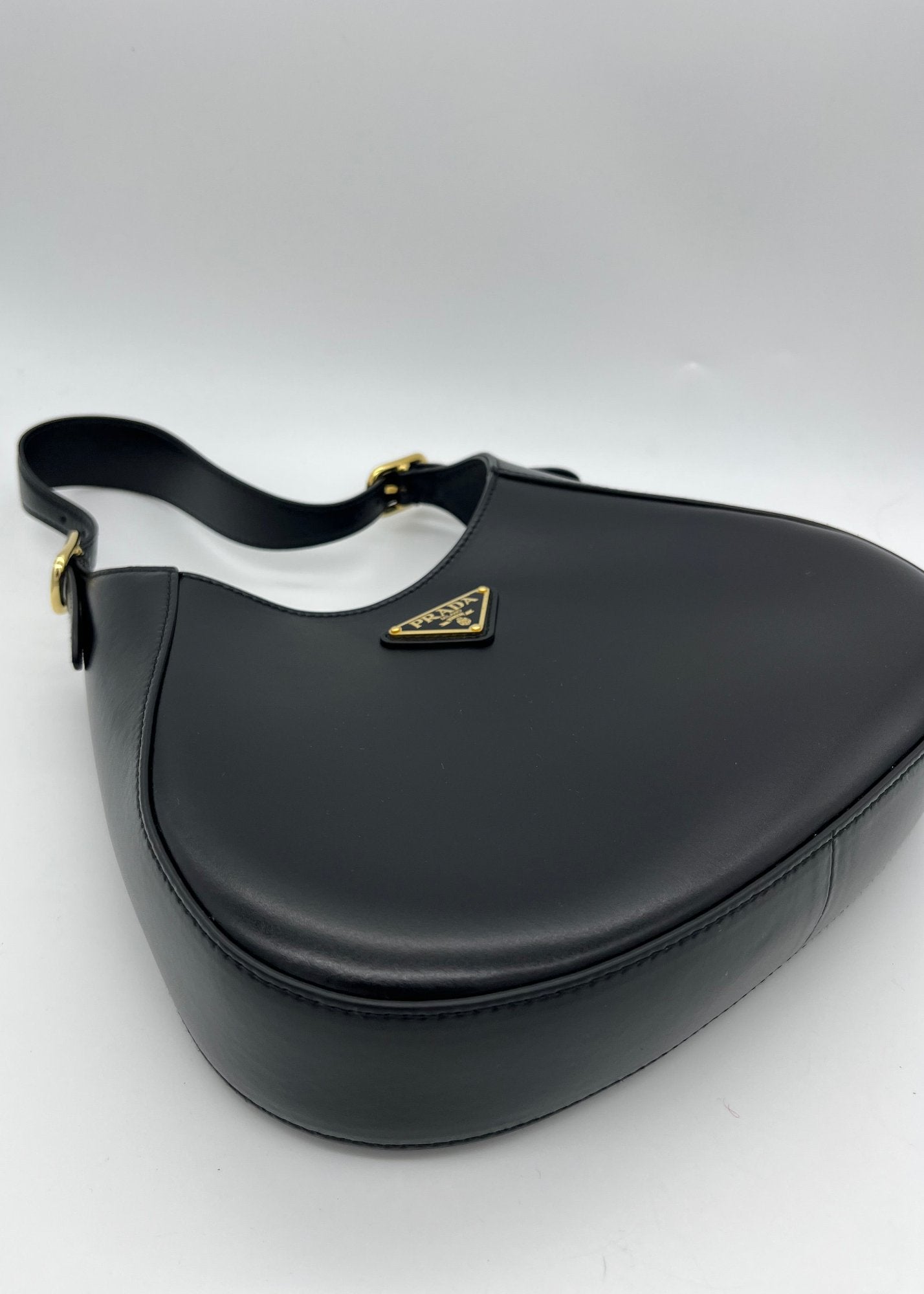 Prada Borsa Cleo a Spalla in Pelle Nera