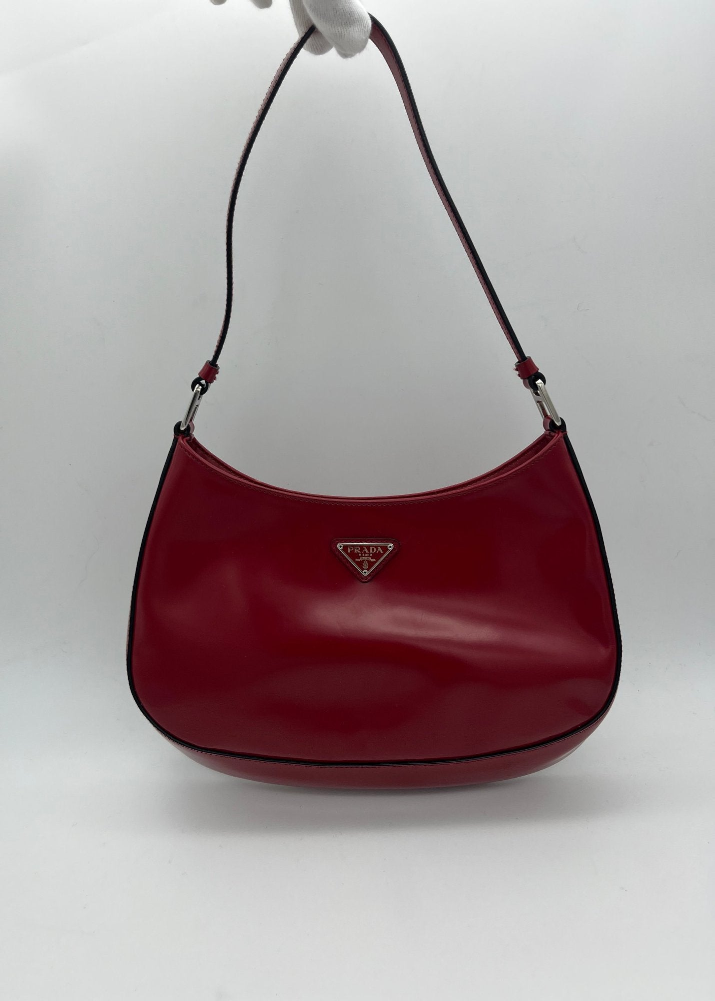 Prada Borsa Cleo a Spalla in Pelle Verniciata Rosso Ciliegia