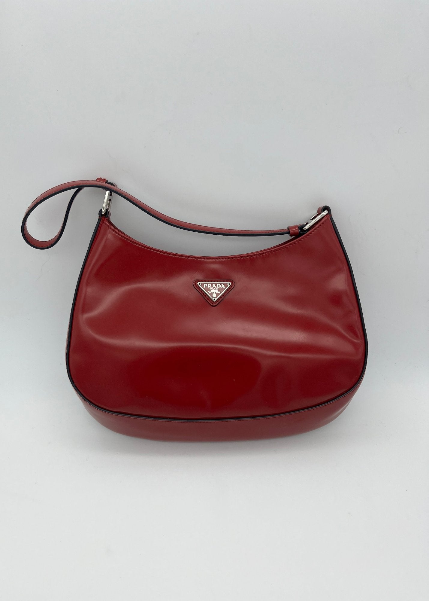 Prada Borsa Cleo a Spalla in Pelle Verniciata Rosso Ciliegia