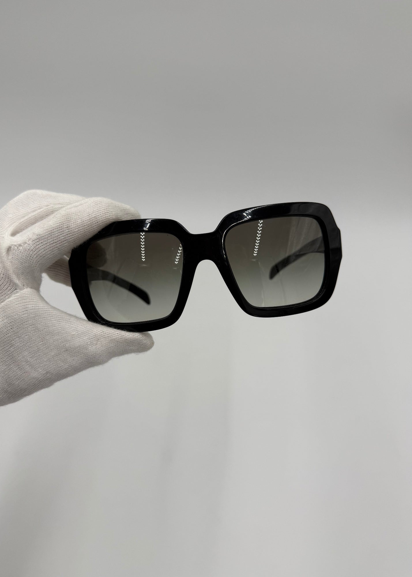 Prada Occhiali da Sole Oversize Squadrati Neri