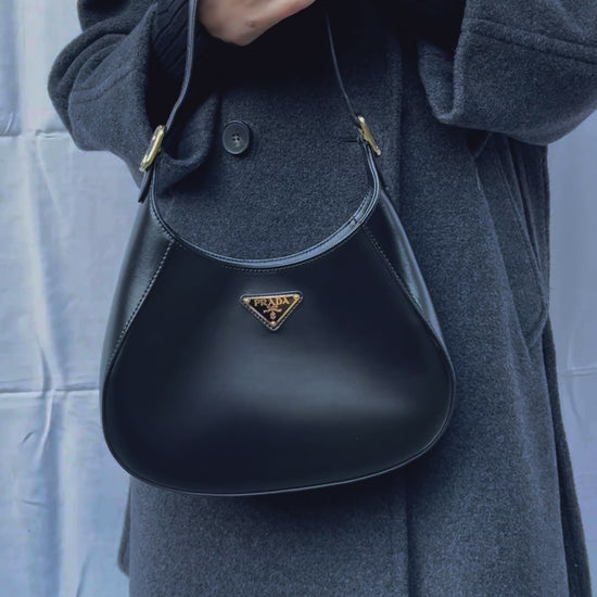 Prada Borsa Cleo a Spalla in Pelle Nera